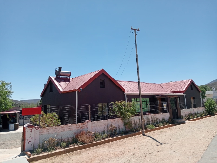 3 Bedroom Property for Sale in Uniondale Western Cape